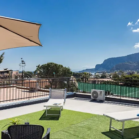 House Eraclea Mondello