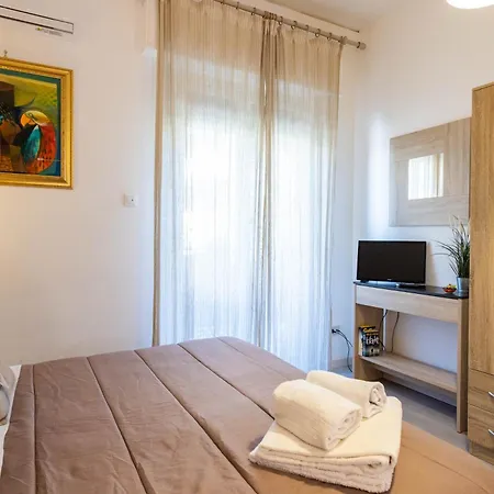 Guest house House Eraclea *
