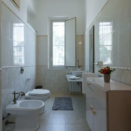 House Eraclea *