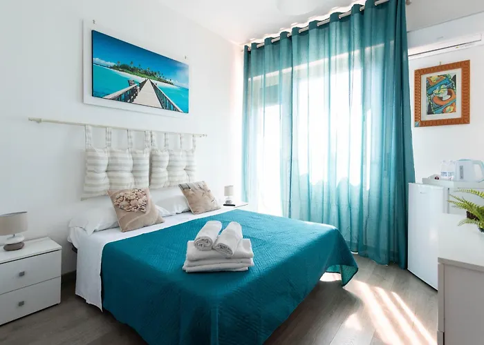 House Eraclea 招待所 3*