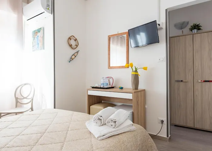 招待所 House Eraclea