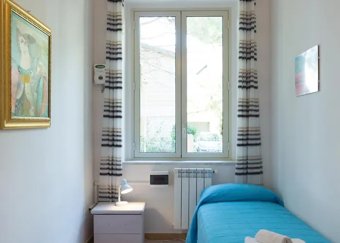 House Eraclea 招待所 3*